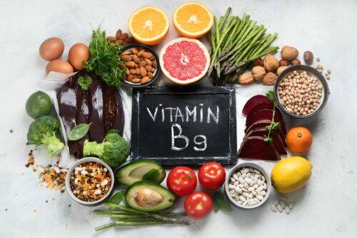 Lebensmittel und Vitamine mit B9