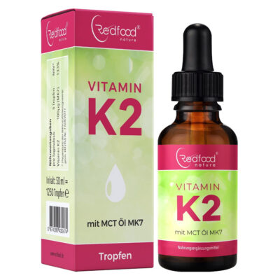 Eine Flasche Vitamin K2 – essenzielles Nahrungsergänzungsmittel zur Unterstützung der Knochengesundheit und Herzfunktion. Optimal dosierbar für eine einfache tägliche Anwendung